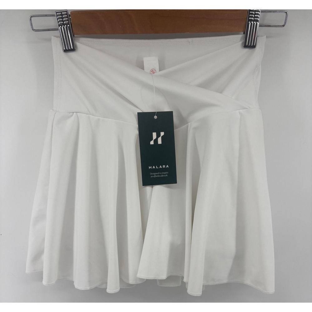 Halara Cloudful Air Crossover Skort White XS Athletic Tennis Skirt NWT Flawed